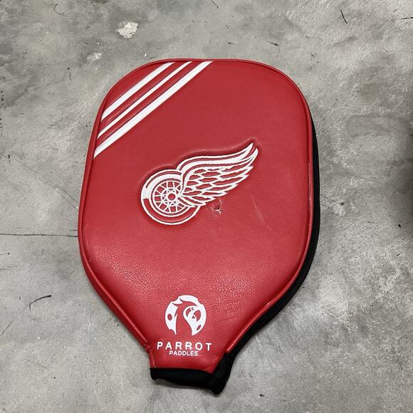 Detroit Redwings Pickeball Paddle Cover + Paddles by Parrot Paddles - Picture 7 of 7